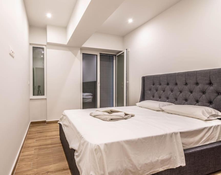 Pollys Place Apartment Athena Bagian luar foto
