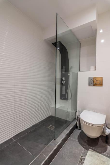 Pollys Place Apartment Athena Bagian luar foto