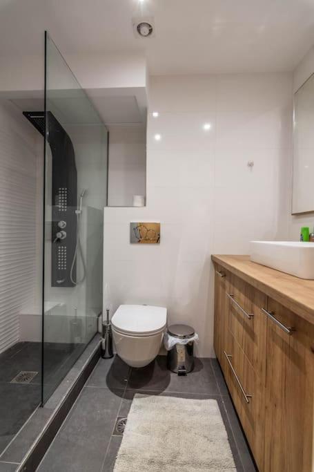 Pollys Place Apartment Athena Bagian luar foto